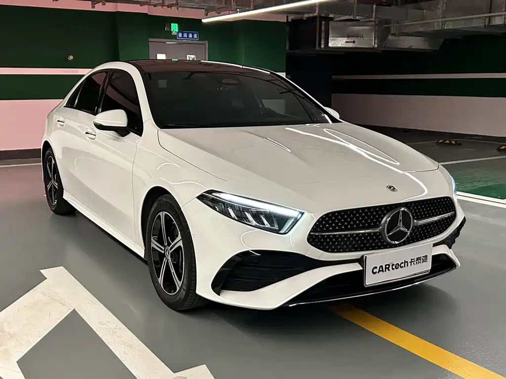 Mercedes-Benz A-Class 2024 — фото 3