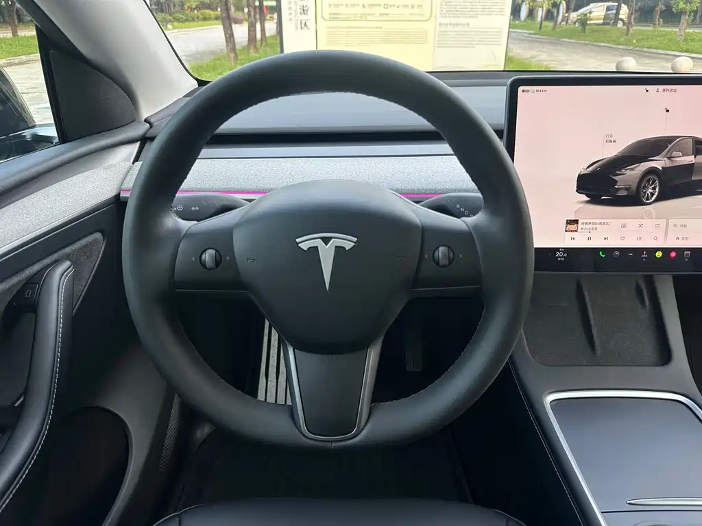 Tesla Model Y 2024 — фото 15