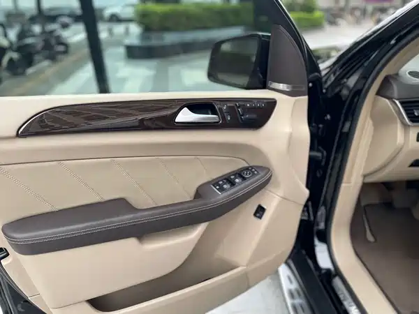 Mercedes-Benz GL-Class 2015