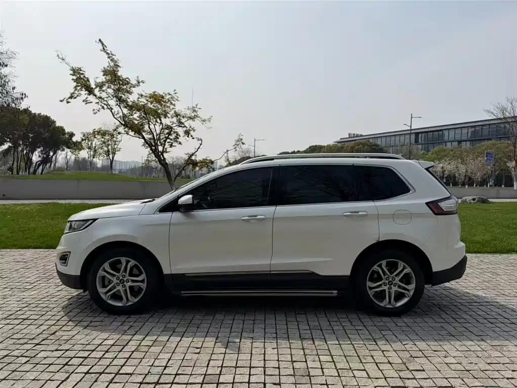Ford Edge 2019 — фото 4