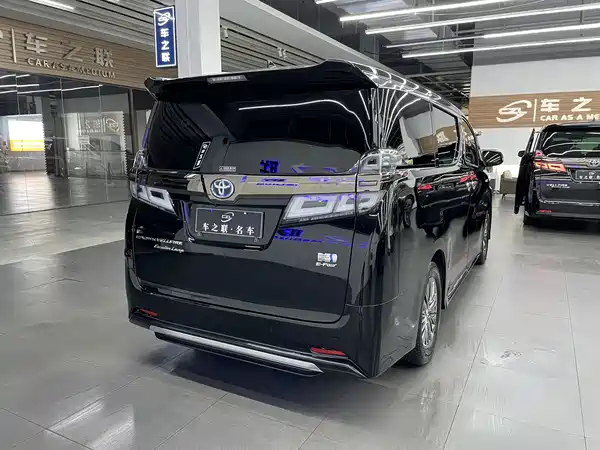 Toyota Vellfire 2023