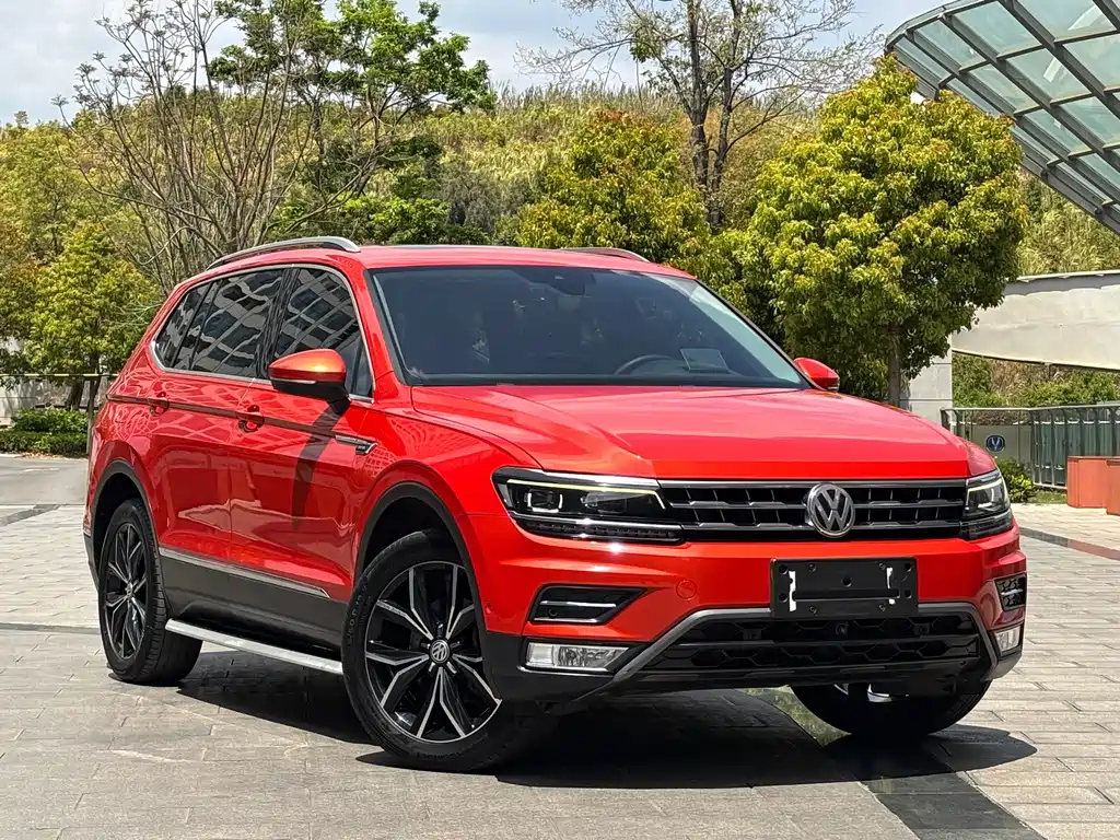 Volkswagen Tiguan L 2017 — фото 3