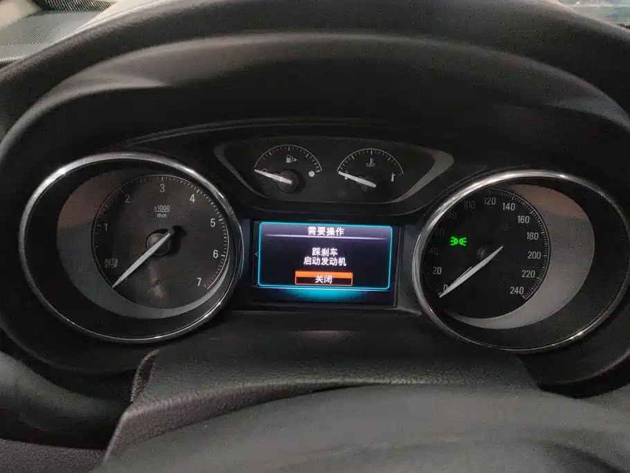 Buick Envision Plus 2017 — фото 13