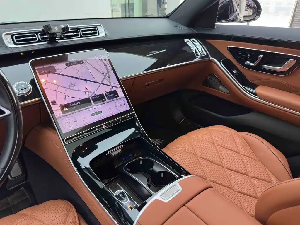 Mercedes-Benz Maybach S-Class 2022 — фото 16