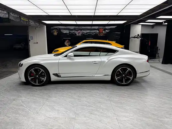 Bentley Continental 2020