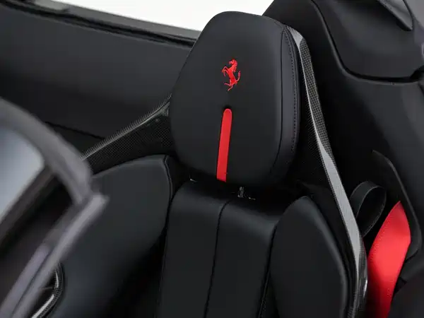 Ferrari SF90 2021
