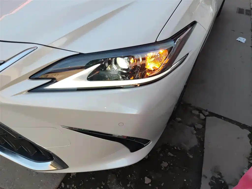 Lexus ES 2024 — фото 18