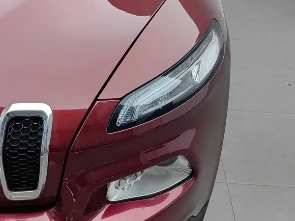Jeep Cherokee 2016