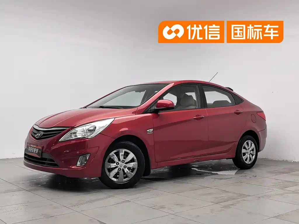 Hyundai Accent 2013 — фото 1