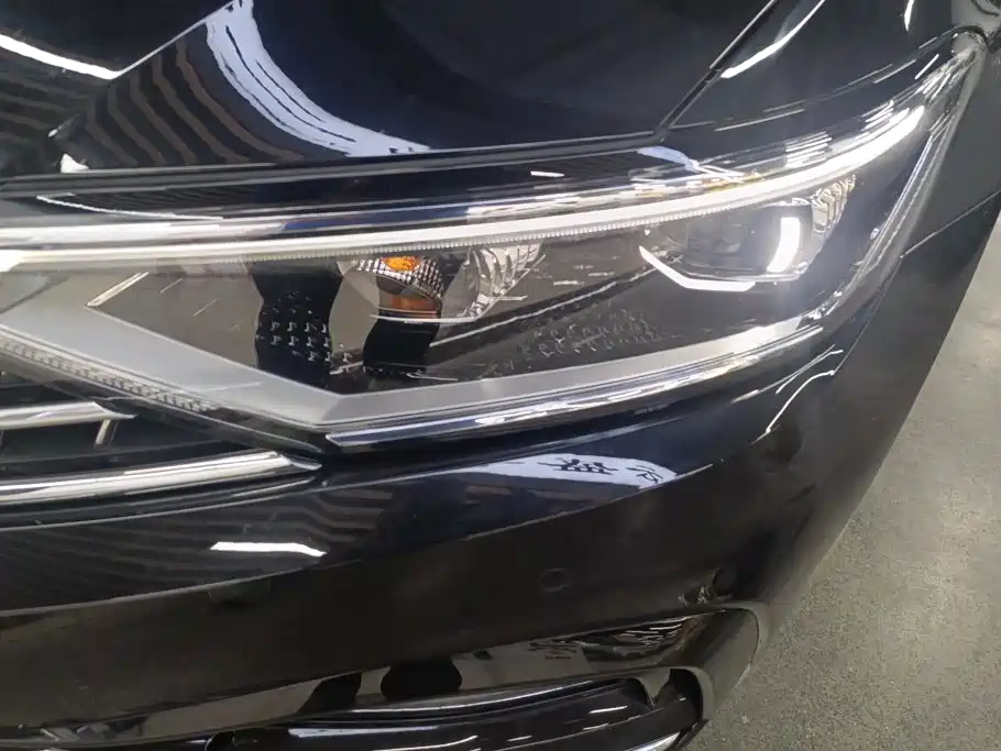 Volkswagen Magotan 2024