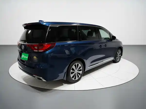 GAC Trumpchi M8 2018
