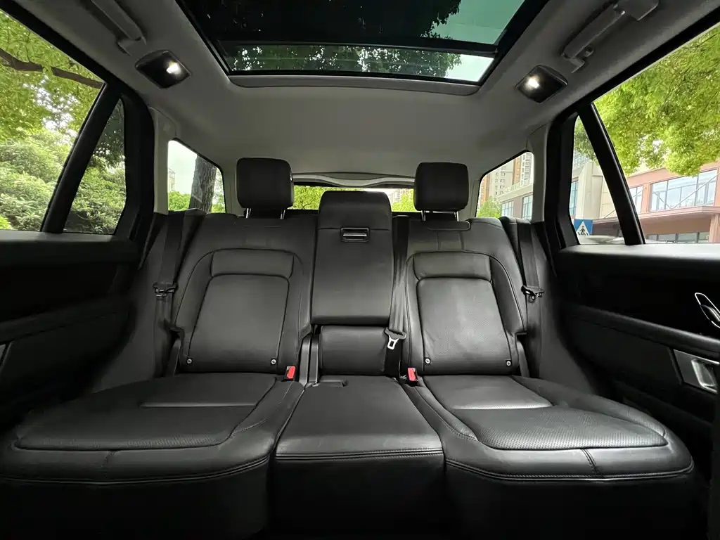 Land Rover Range Rover 2021 — фото 13