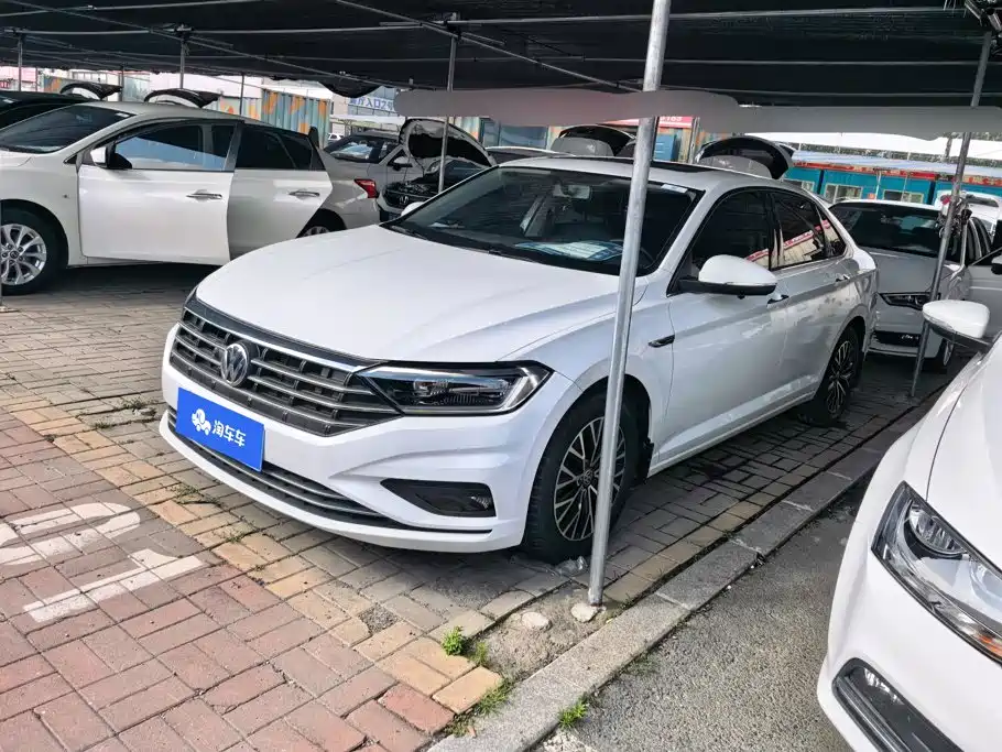 Volkswagen Sagitar 2021