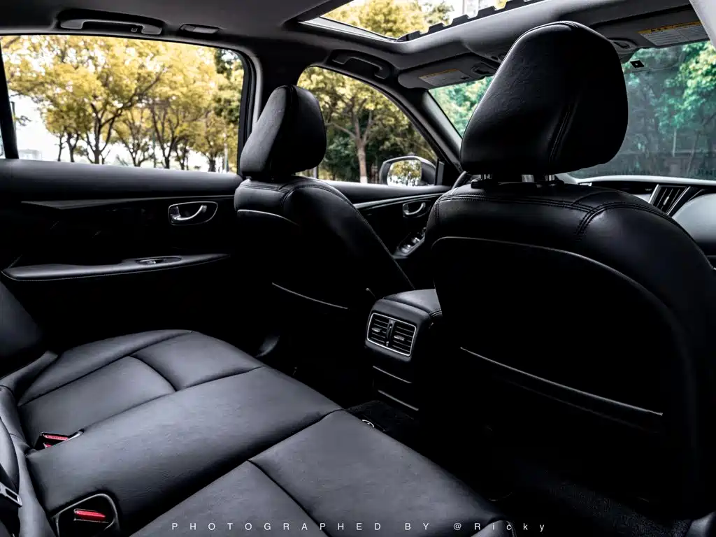 Infiniti Q50L 2015 — фото 11
