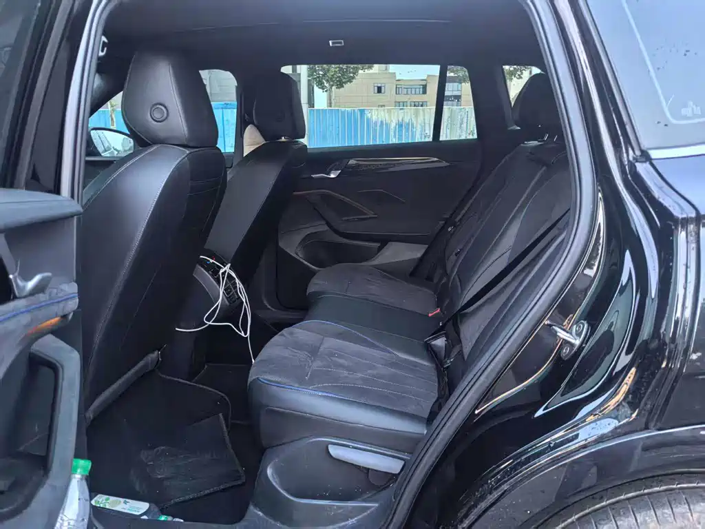 Volkswagen Tiguan L 2025