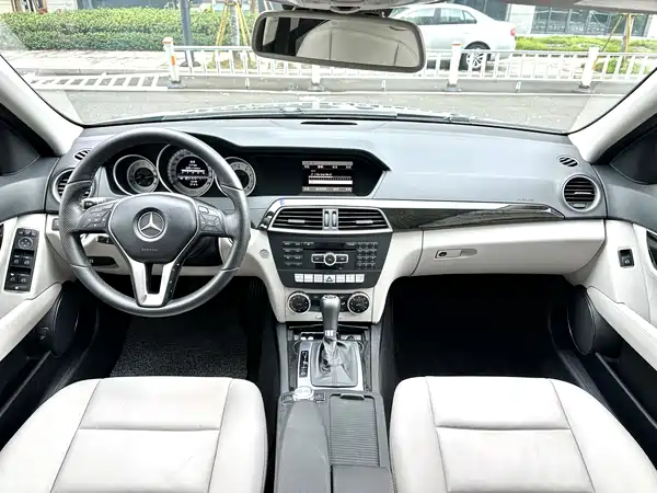 Mercedes-Benz C-Class 2013