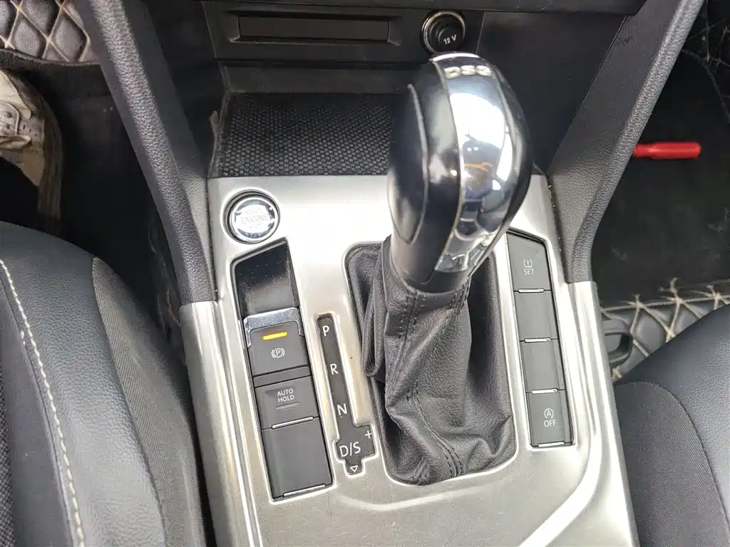 Volkswagen Tiguan L 2019 — фото 11