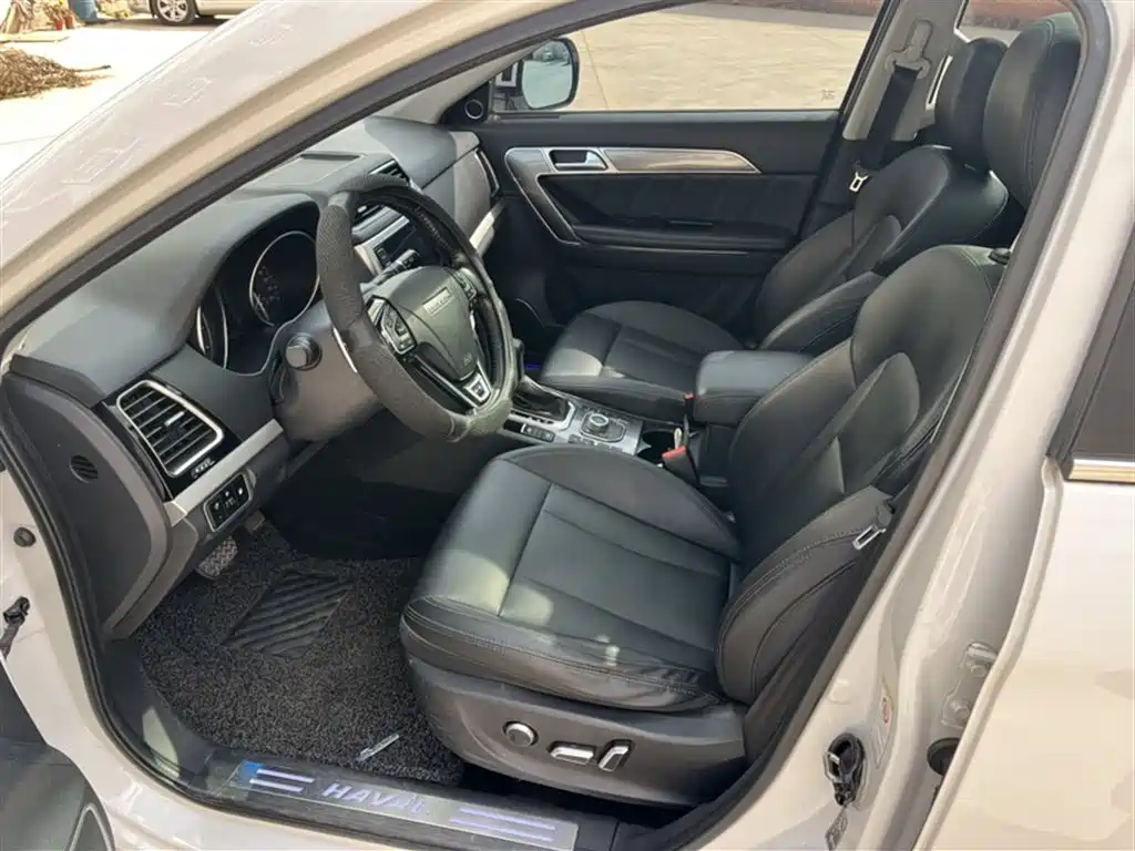 Haval H6 Coupe 2015 — фото 13