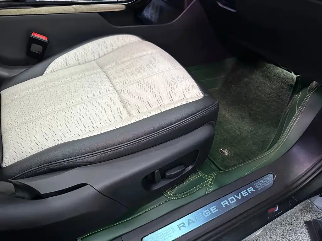 Land Rover Range Rover Evoque 2021 — фото 22