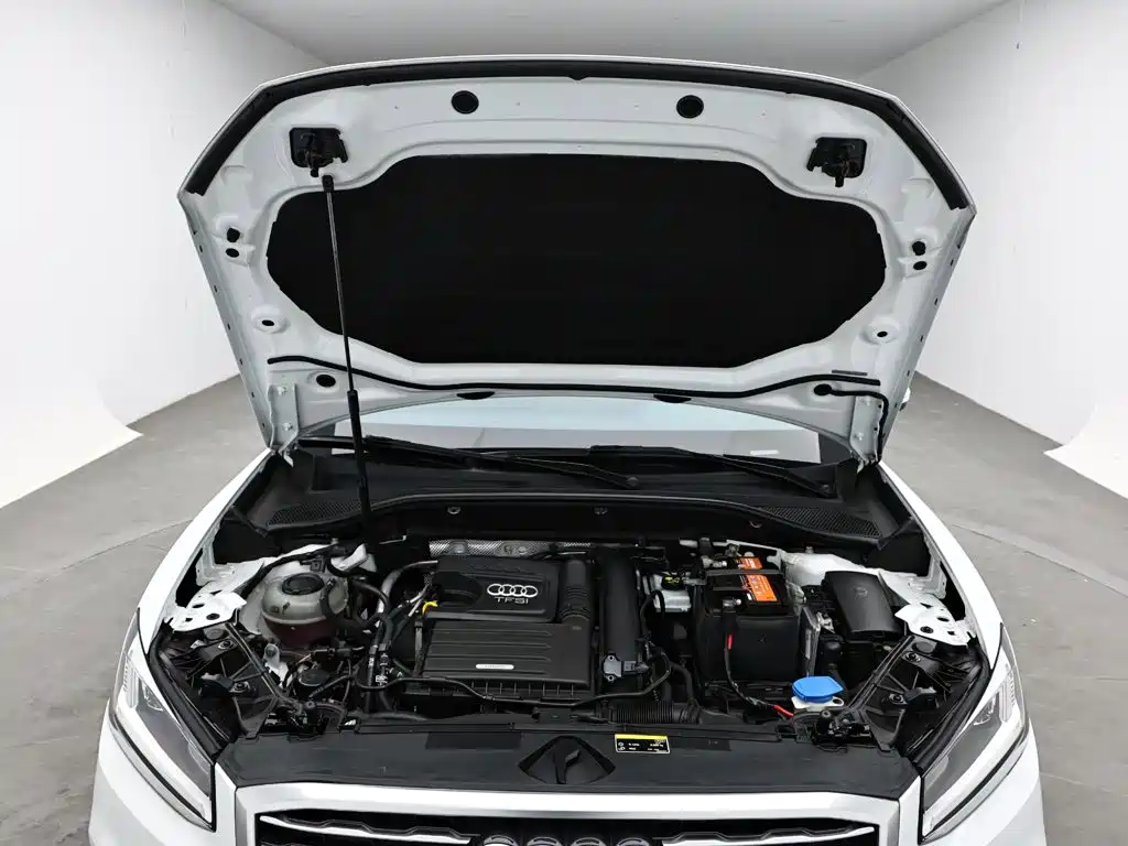 Audi Q2L 2021 — фото 15