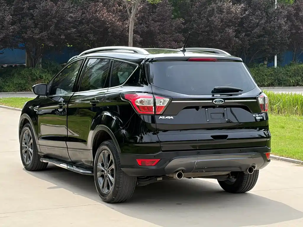 Ford Kuga 2020 — фото 14