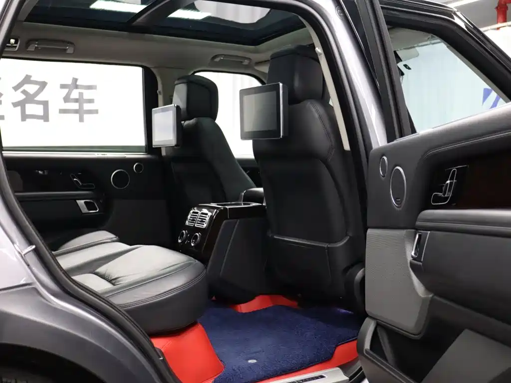 Land Rover Range Rover 2021 — фото 31