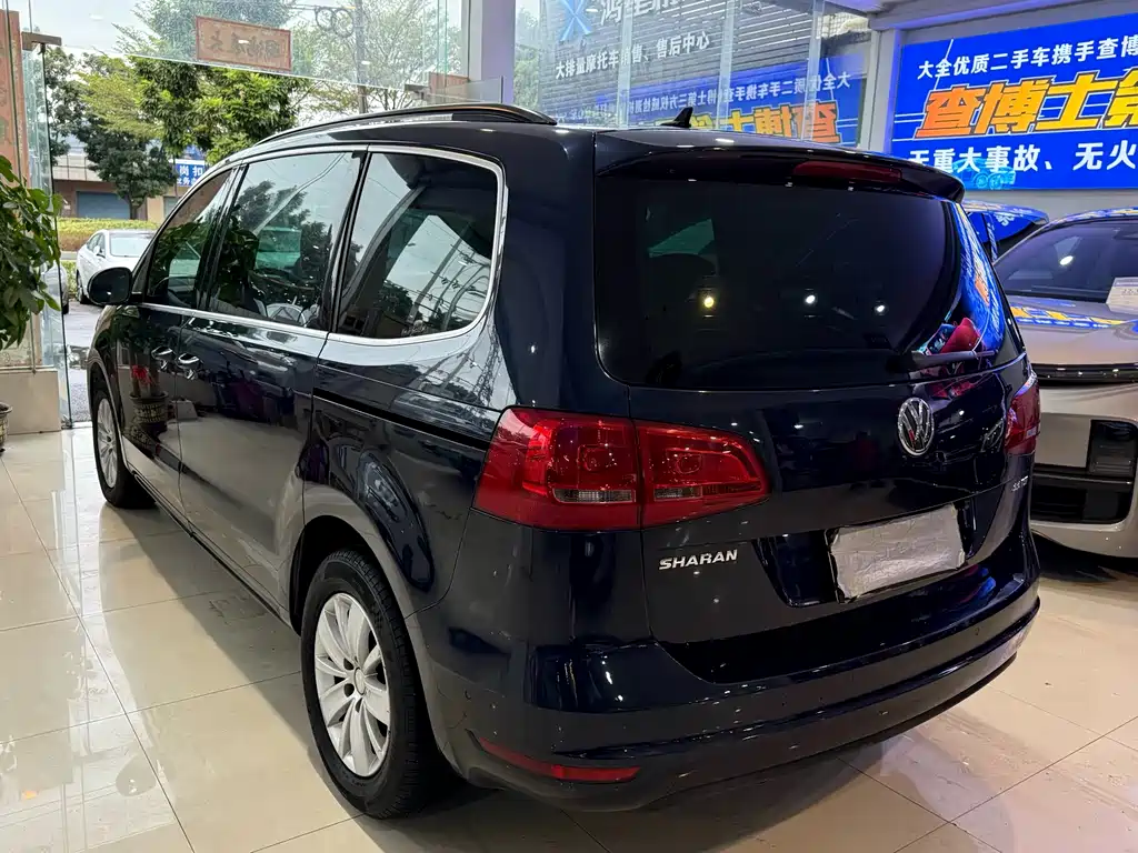 Volkswagen Sharan 2015 — фото 15