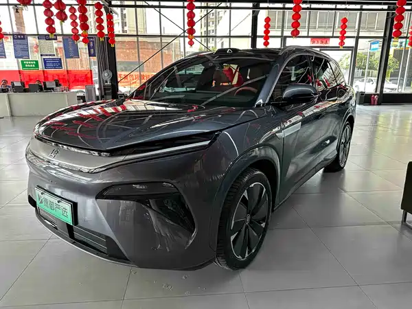 BYD Tang L 2025