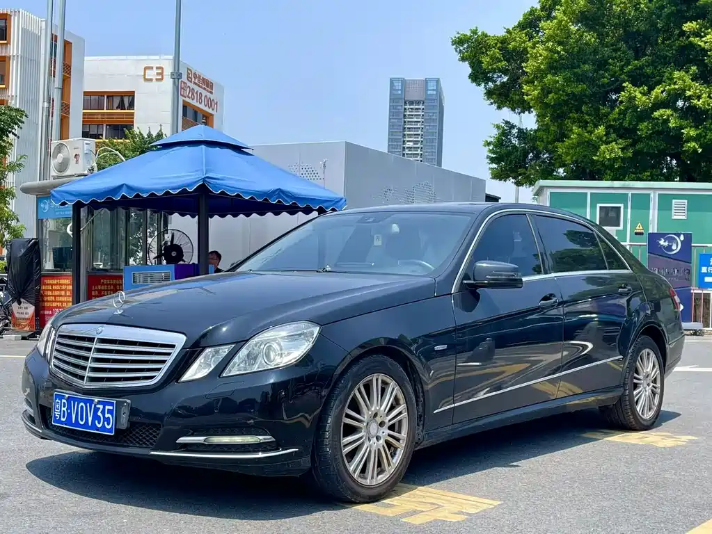 Mercedes-Benz E-Class 2012