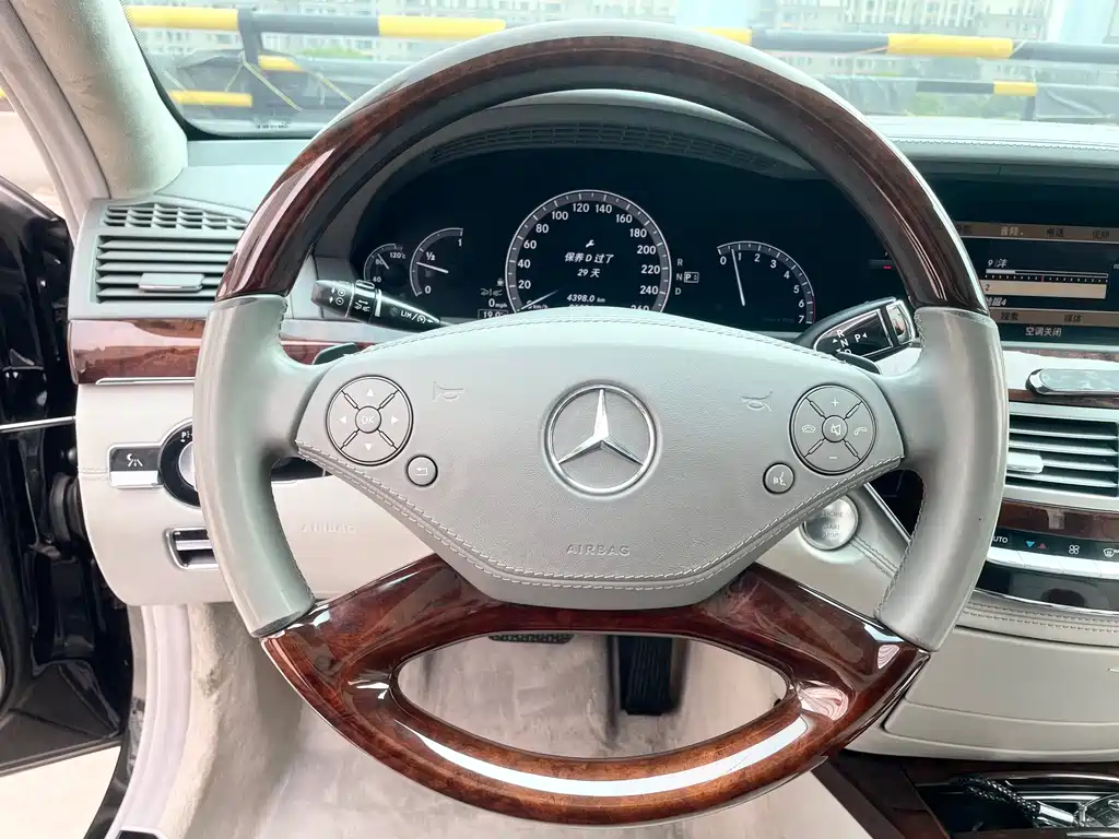 Mercedes-Benz S-Class 2012 — фото 11