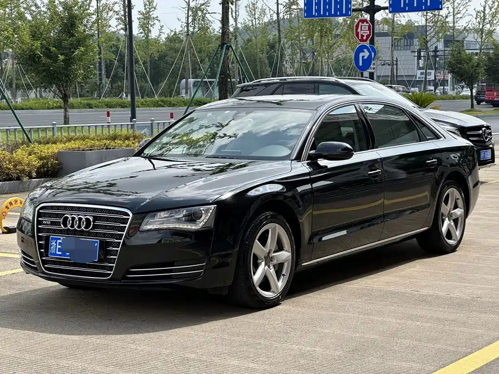 Audi A8 2012