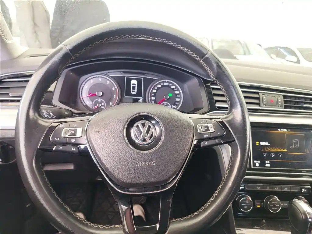 Volkswagen Lamando 2019 — фото 11