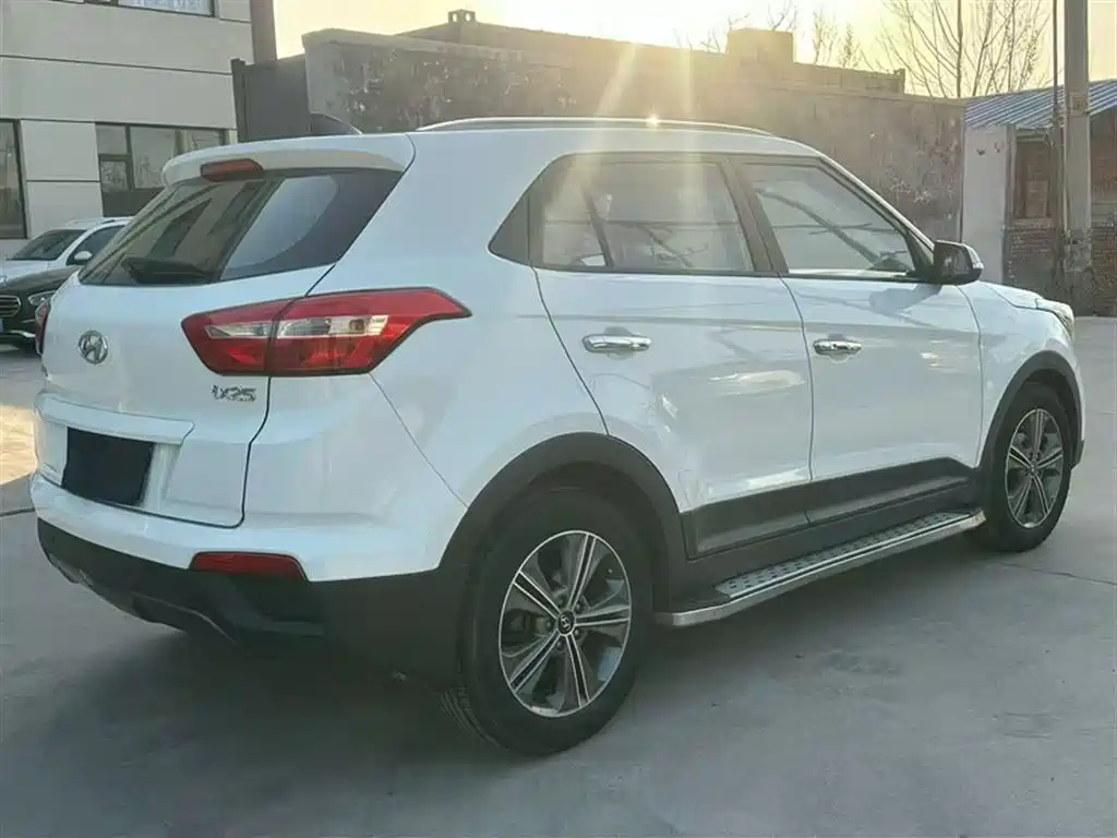 Hyundai ix25 2015 — фото 27