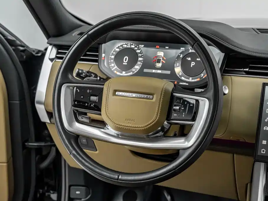 Land Rover Range Rover 2023 — фото 26