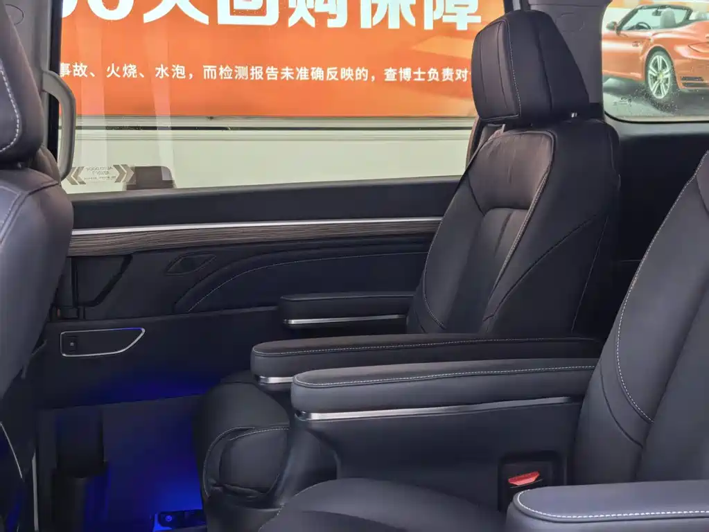 GAC Trumpchi M8 2022 — фото 4