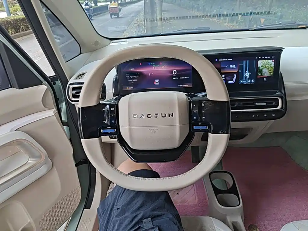 Baojun Kiwi EV 2022 — фото 11