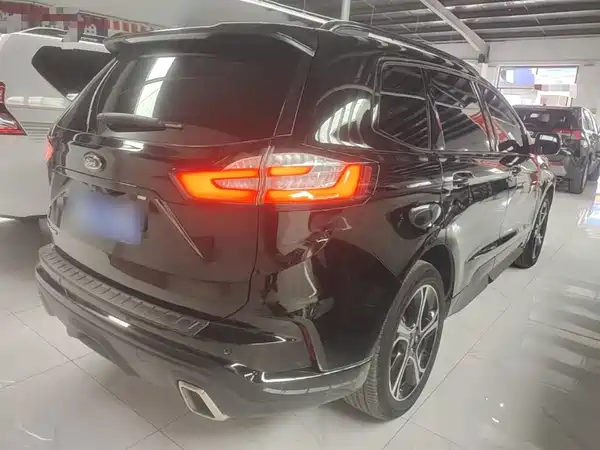 Ford Edge 2020