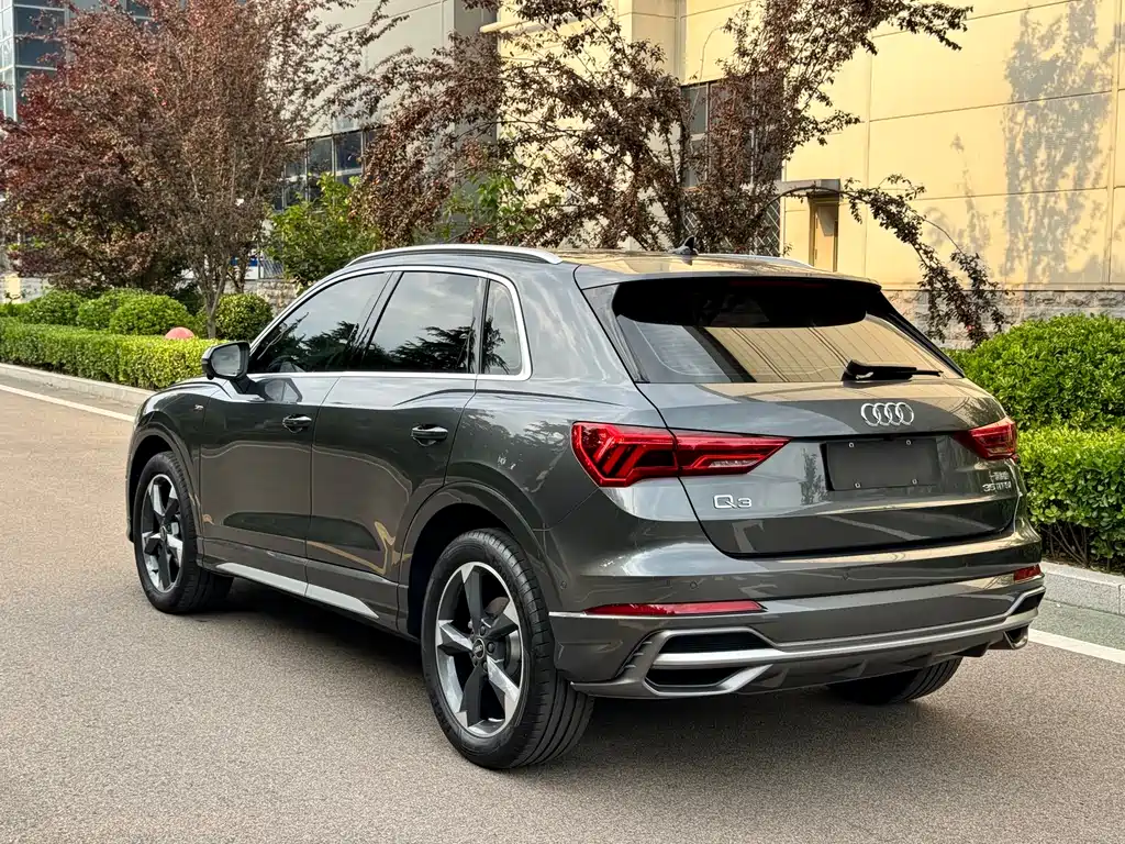 Audi Q3 2023 — фото 4