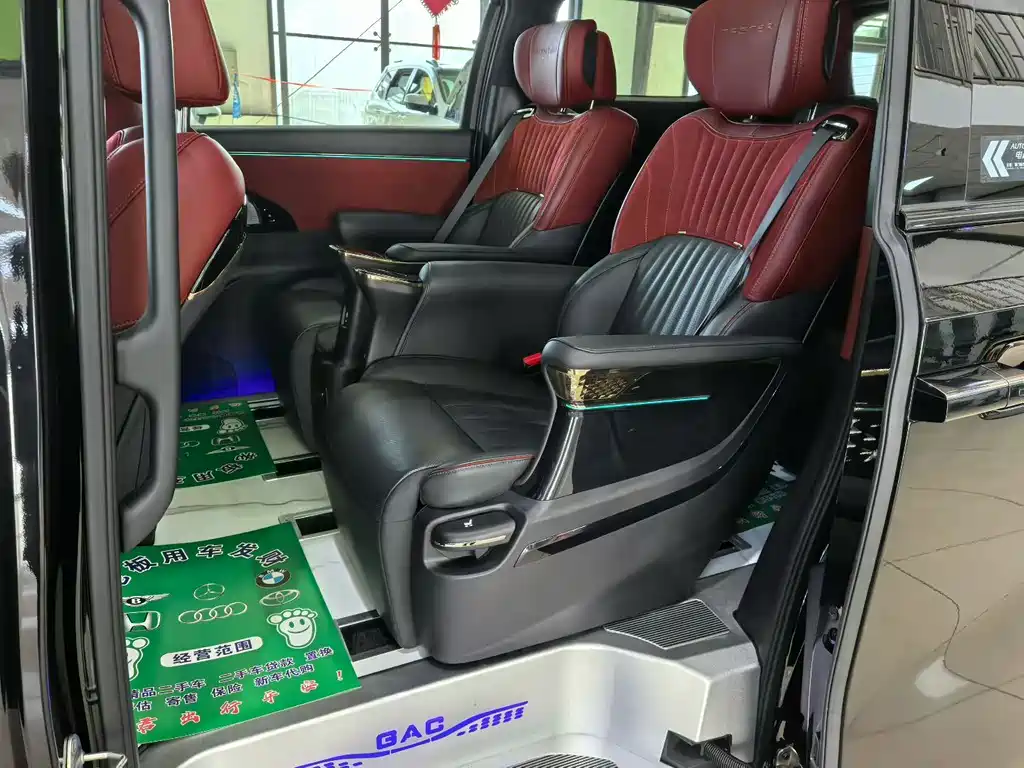 GAC Motor Trumpchi M8 2024 — фото 5