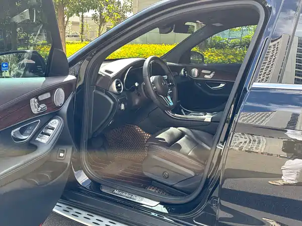 Mercedes-Benz GLC 2021