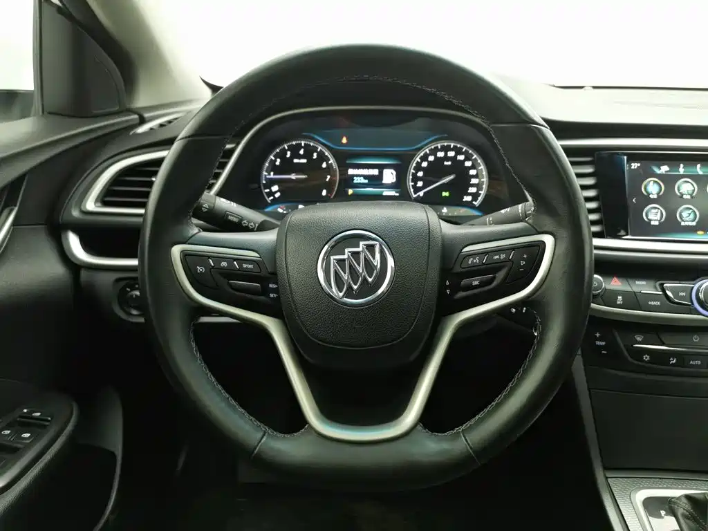 Buick Excelle 2019 — фото 11