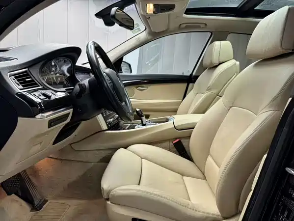 BMW 5 Series GT 2010
