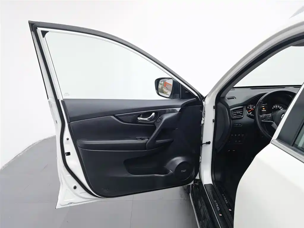 Nissan X-Trail 2020 — фото 8