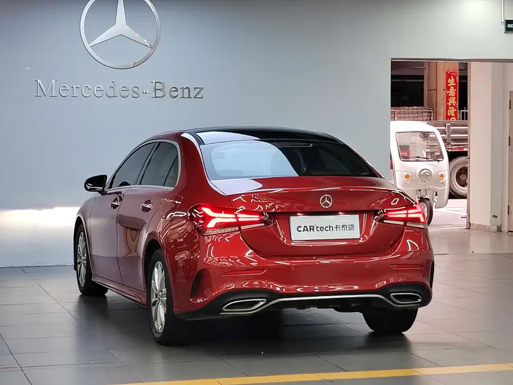Mercedes-Benz A-Class 2019 — фото 8