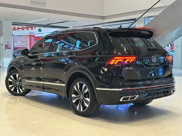 Volkswagen Tiguan L 2023