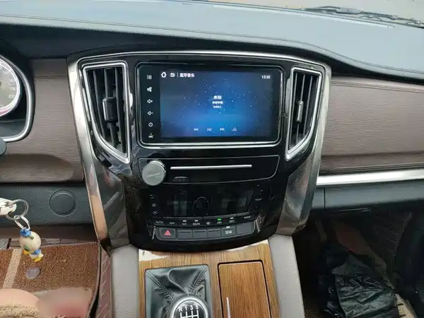 Dongfeng Fengxing M7 2021