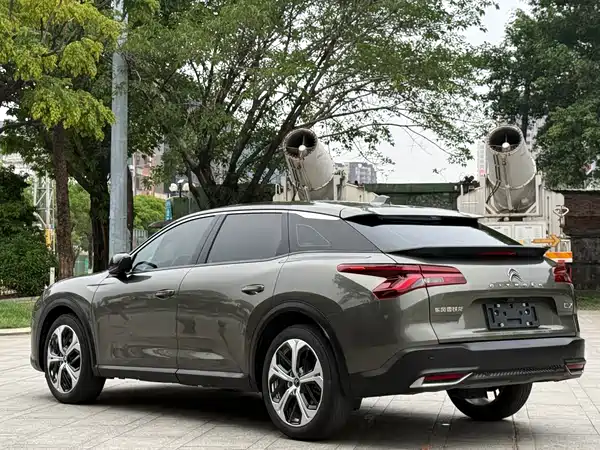 Citroën Versailles C5 X 2022