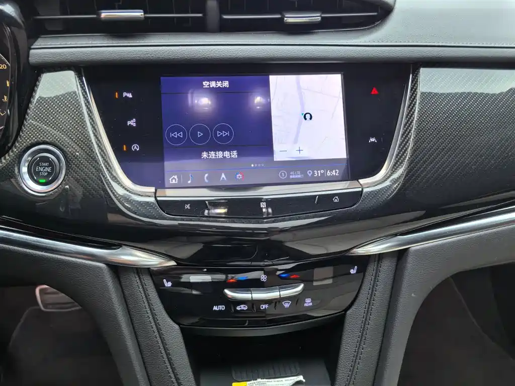Cadillac XT6 2021 — фото 17