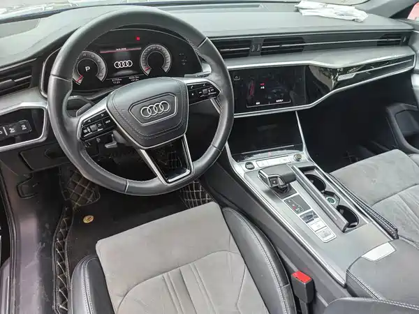 Audi A6L 2023