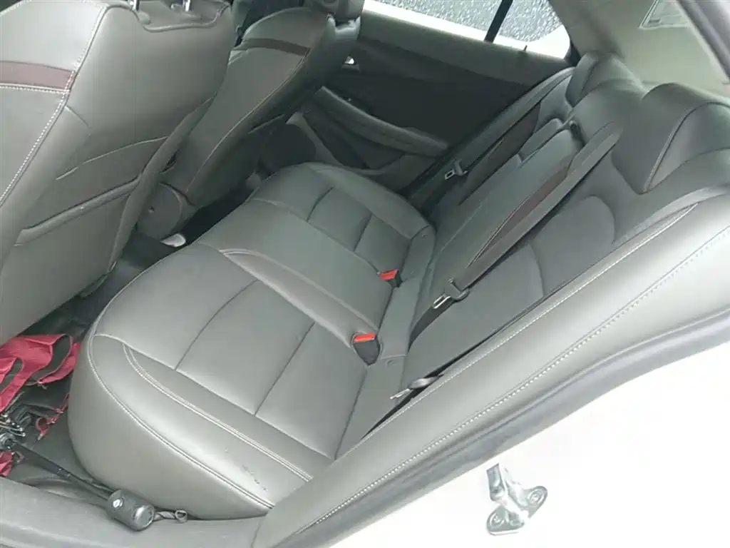 Chevrolet Malibu 2016 — фото 17